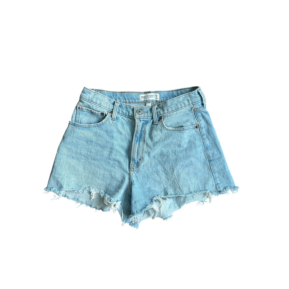 Abercrombie & Fitch Curve Love 90s Relaxed Cutoff Shorts Light Wash 28/6